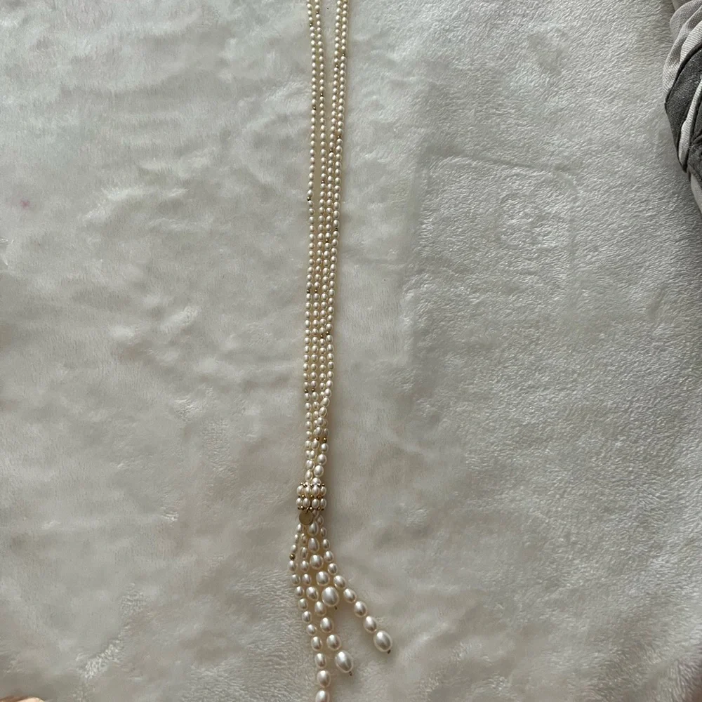 Beautiful long strand pearl necklace - Picture 10 of 10